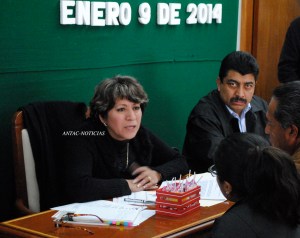 Delfina Gómez, presidenta municipal y Nazario Gutiérrez, secretario del ayuntamiento de Texcoco