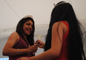 Foto Gaby Hernández.- Coronación de la nueva Miss Curie 2015