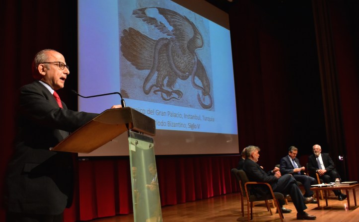 0B130852-C644-400B-987D-3B0C349F9EC4