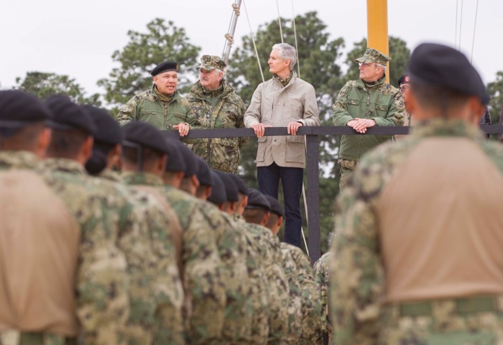 223E4ECC-A1D3-49EC-828C-58B274CF3B1B