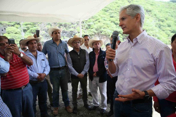 F74A1427-D6EF-4603-B687-AA072A5FBE4E