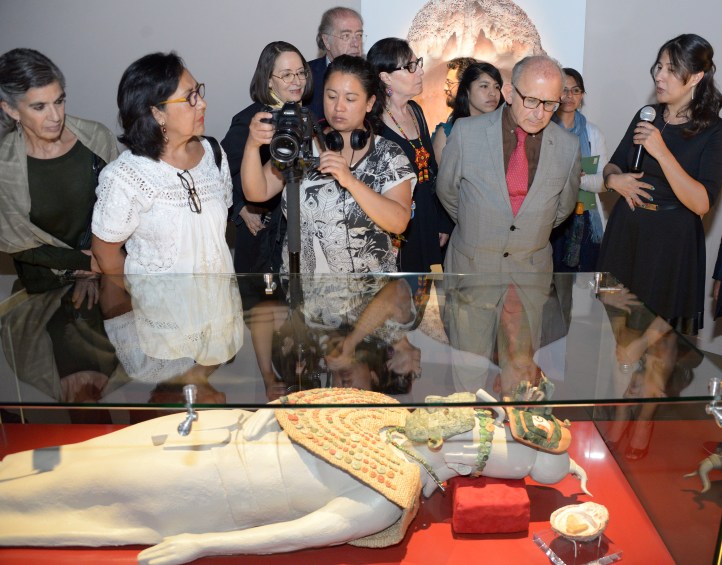 Diego Prieto, director general del INAH, y patricia Ledesma, directora del Museo del Templo Mayor. Foto Héctor Montaño INAH
