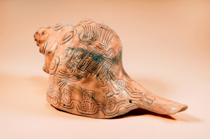 Caracol esculpido. Proyecto Tlalocan, Teotihuacan. Foto Jorge Pérez de Lara INAH.