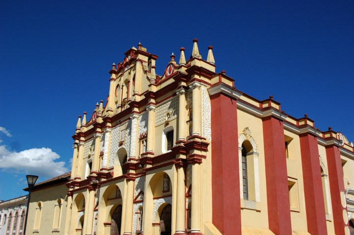 Las siguientes mesas, serán En la senda del Obispado de Yucatán, De mayas, frailes y devociones en la Península de Yucatán y Camino a Campeche .Foto Mauricio Marat INAH