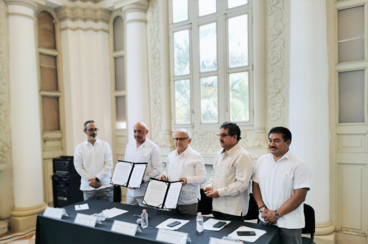 A través de un convenio, el INAH y la UADY se comprometen con el patrimonio cultural de Yucatán. Foto Centro INAH-Yucatán (1)